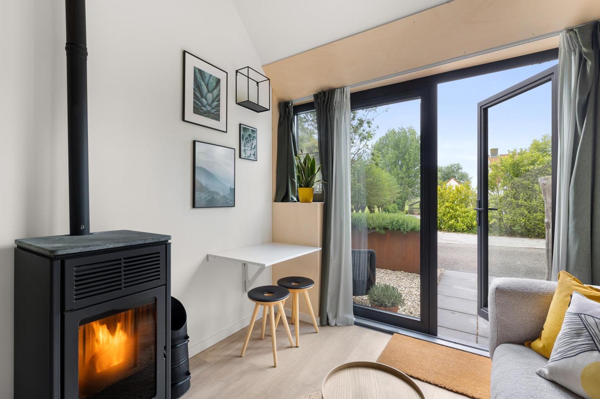 Romantisch Huisje Met Houtkachel & Airco Op 2,5Km Van Zee Groede Exterior foto